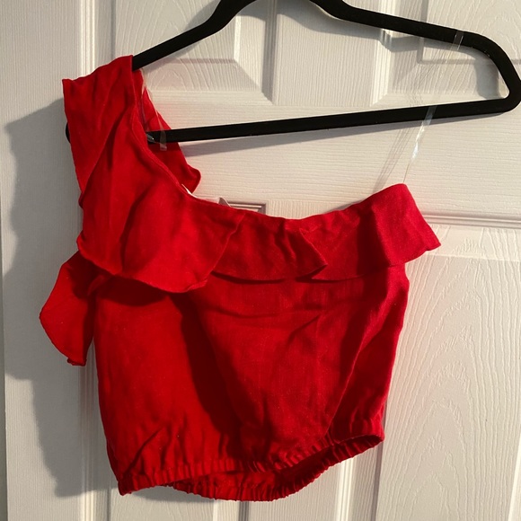 ASTR RUFFLE ONE SHOULDER TOP - Picture 6 of 6